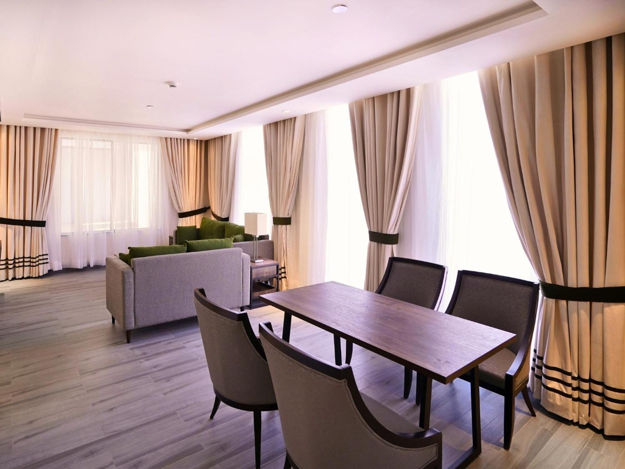 Hotel One Vogue Mall 35 라왈핀디 외부 사진