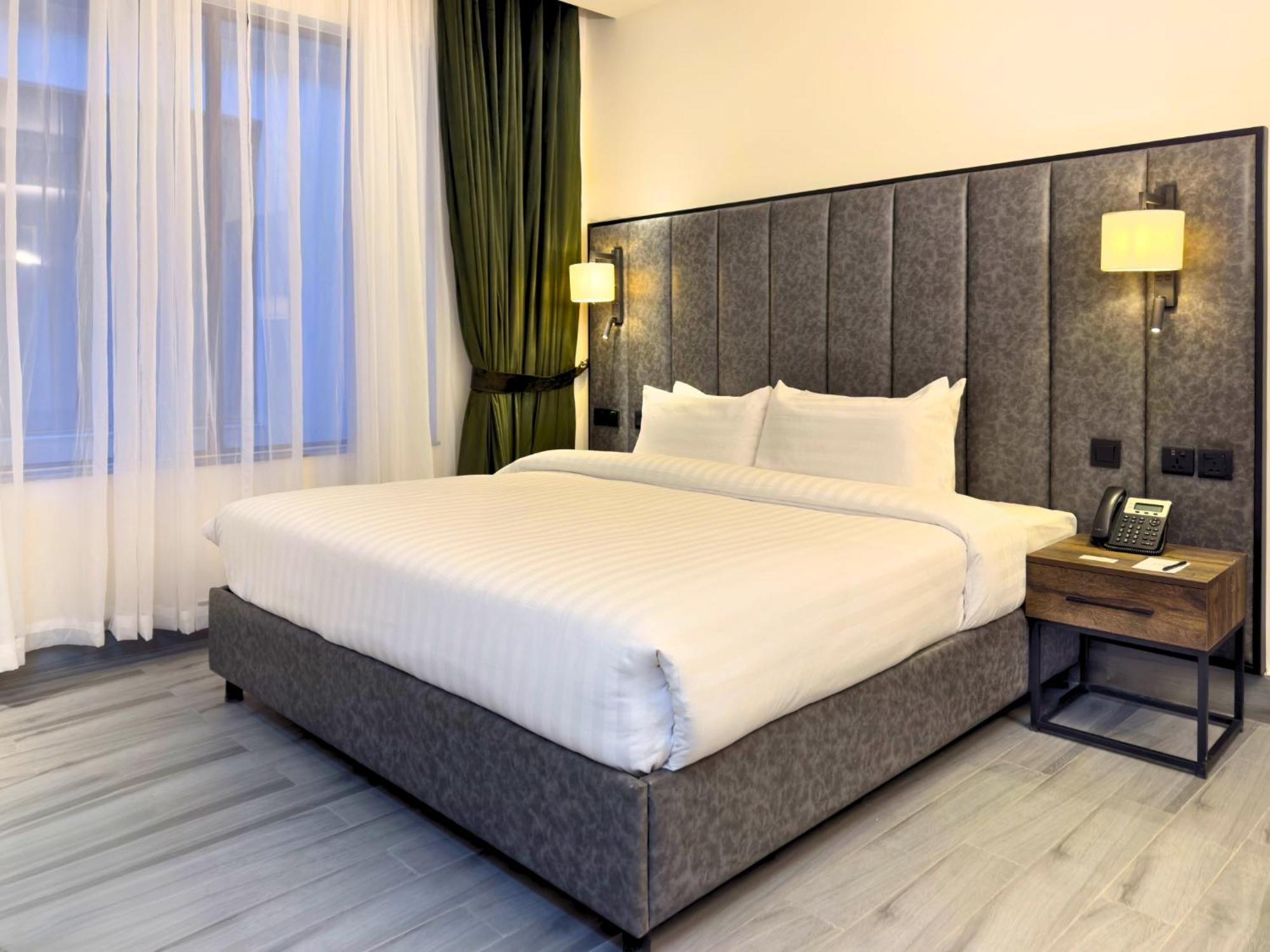 Hotel One Vogue Mall 35 라왈핀디 외부 사진