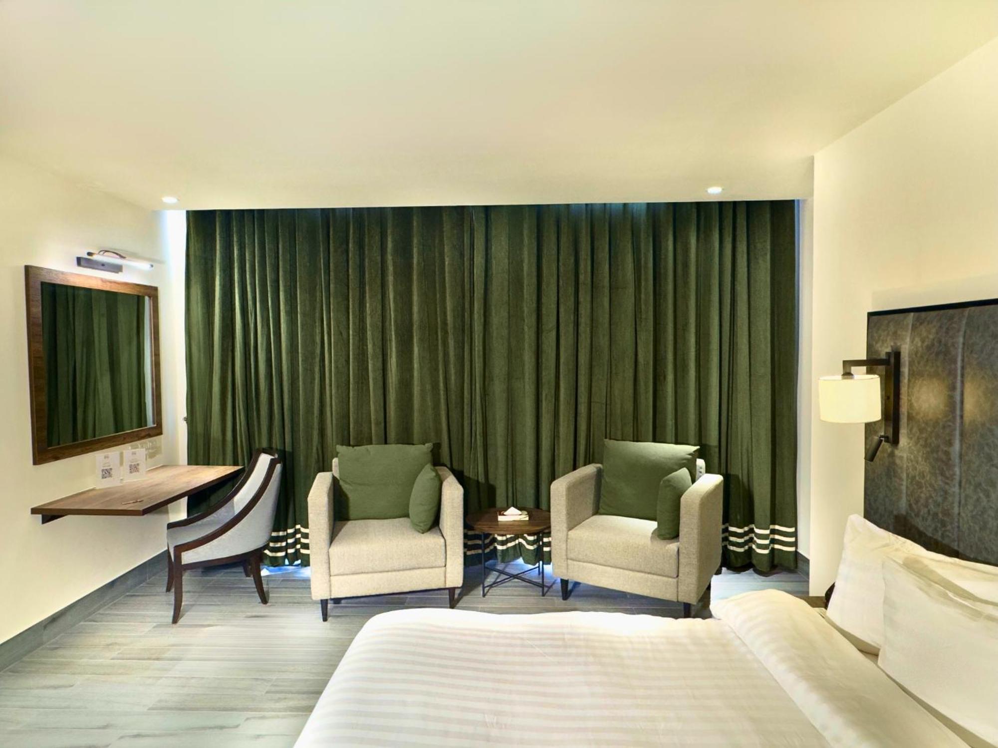 Hotel One Vogue Mall 35 라왈핀디 외부 사진